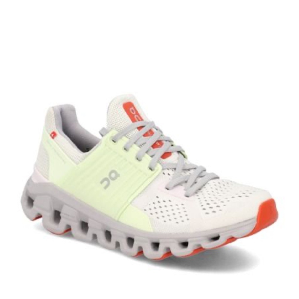 On Running | Cloudswift in ice/oasis tennis shoes
